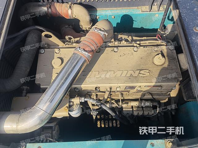 发动机整体俯视（整机外观）