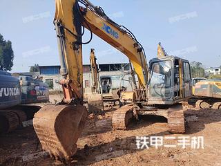 徐工XE135B挖掘机实拍图片