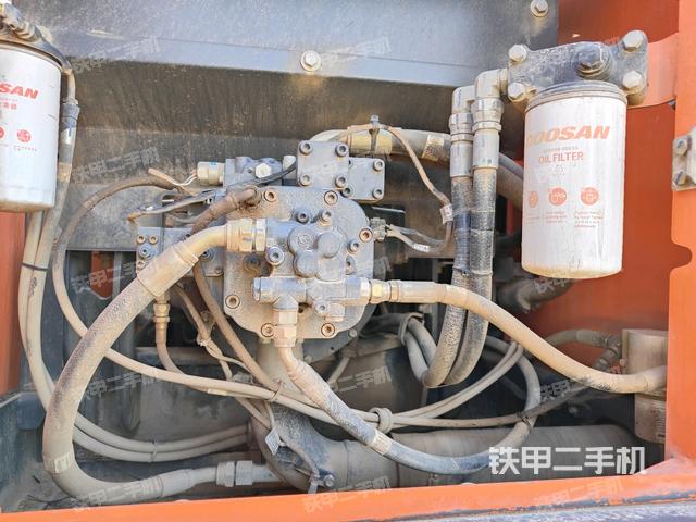 液压泵斜45 左（大件舱室）