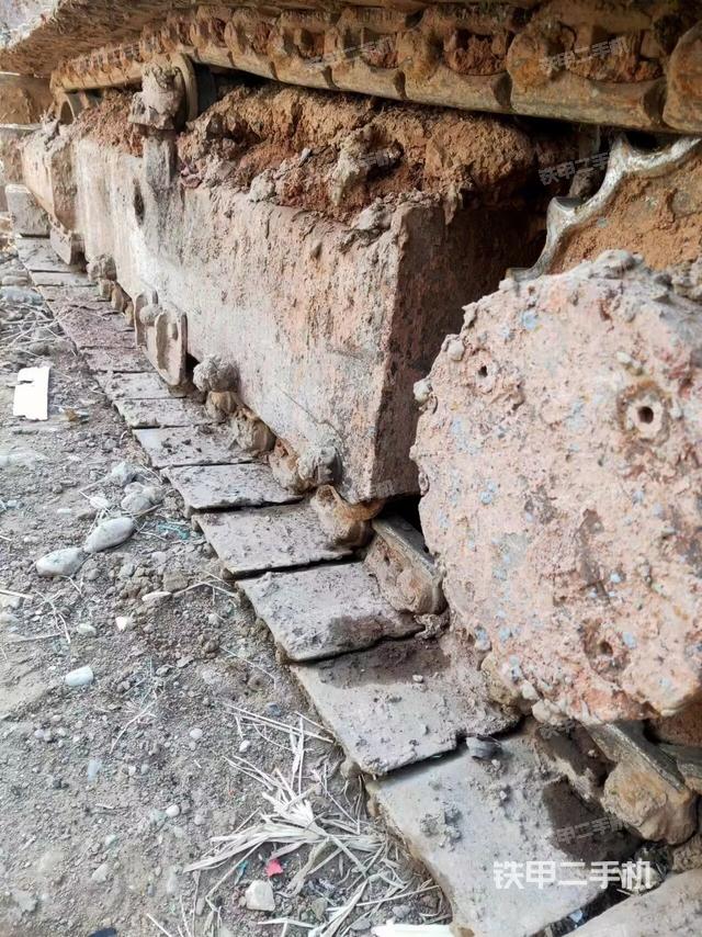 单侧履带整体（整机外观）