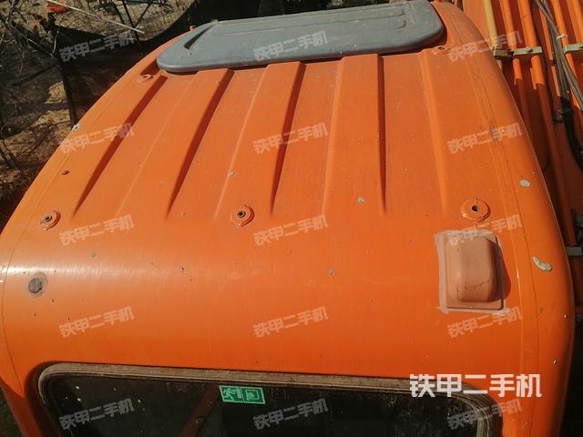 驾驶室顶部（整机外观）