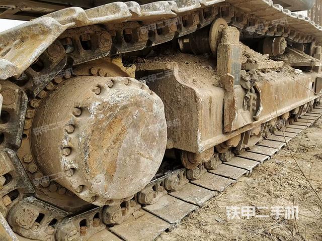 单侧履带整体（整机外观）