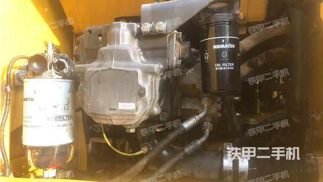 驾驶室顶部（整机外观）