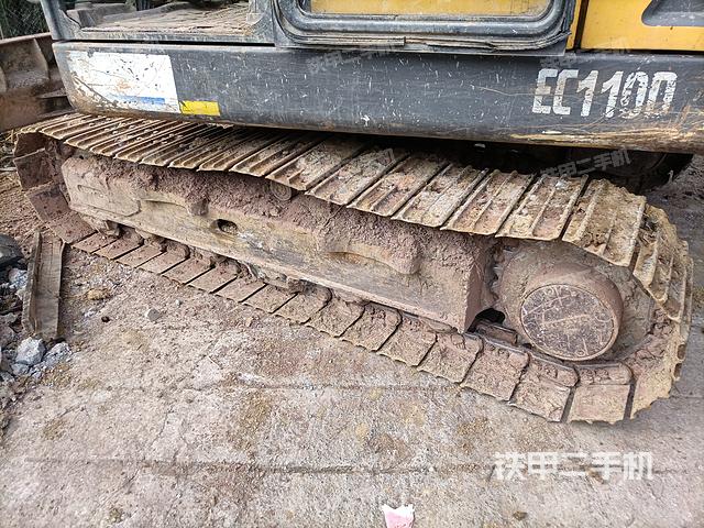 单侧履带整体（整机外观）