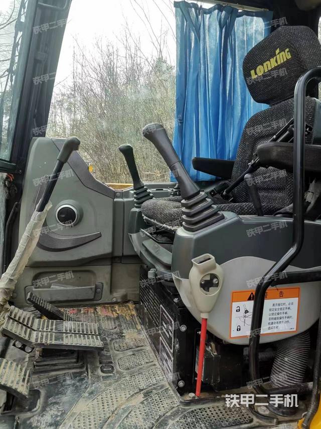 驾驶室整体（整机外观）