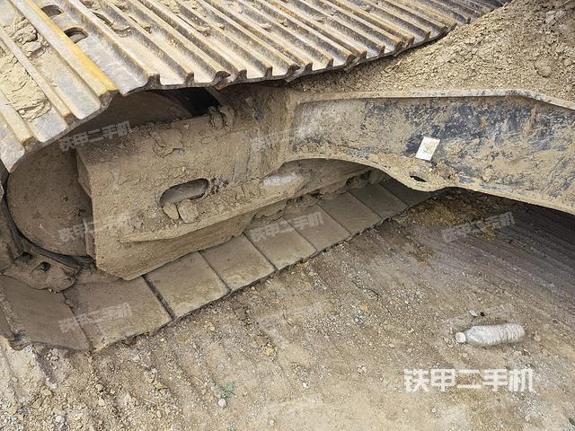 单侧履带整体（整机外观）