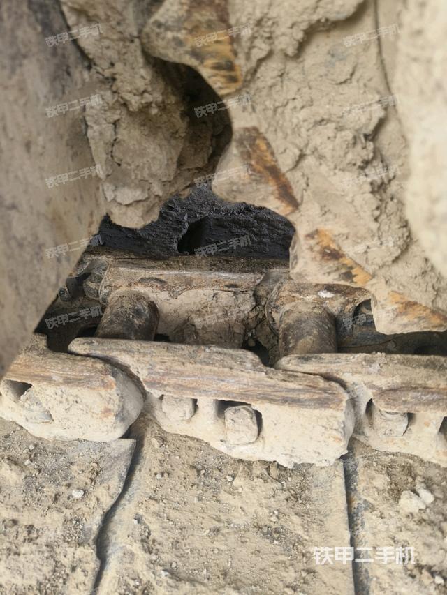 右侧履带整体（行走机构）