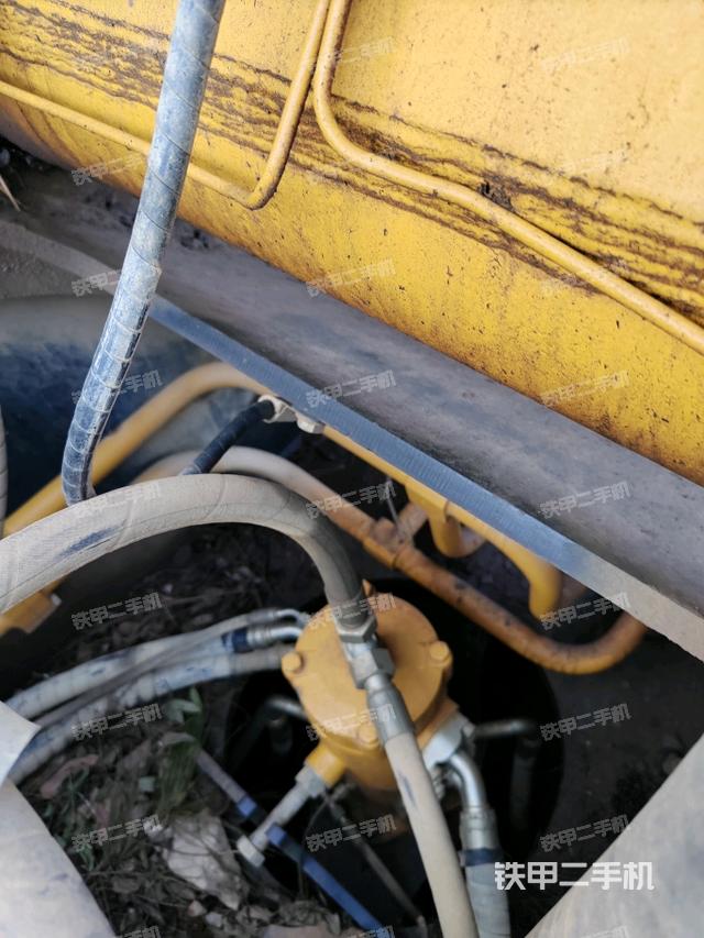 气门室盖螺丝特写（上车部件）