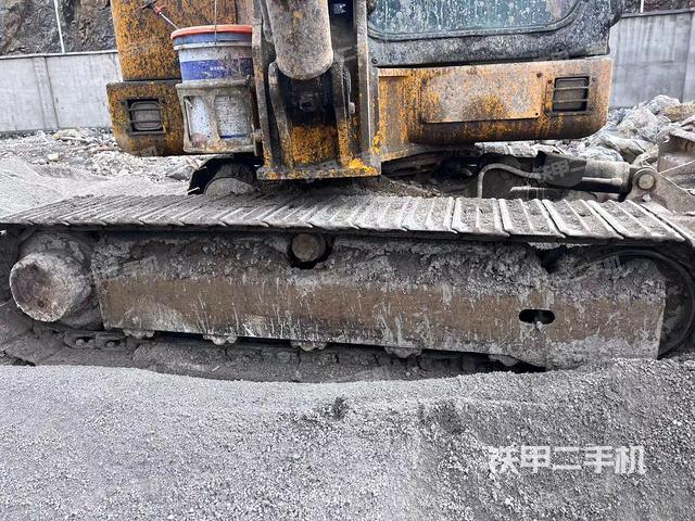 单侧履带整体（整机外观）