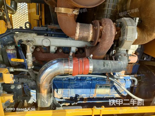 发动机右侧（整机外观及大件）