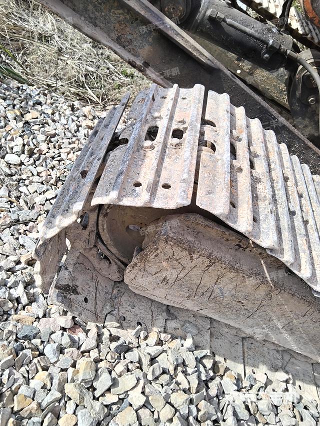 单侧履带整体（整机外观）