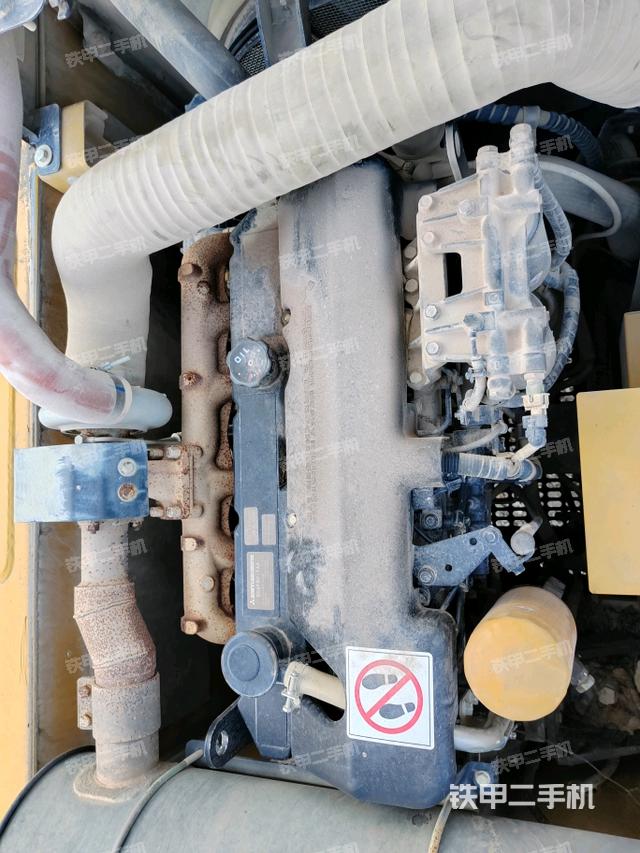 发动机室（上车部件）