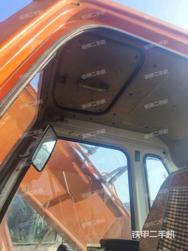 左后方玻璃角标（驾驶室部分）