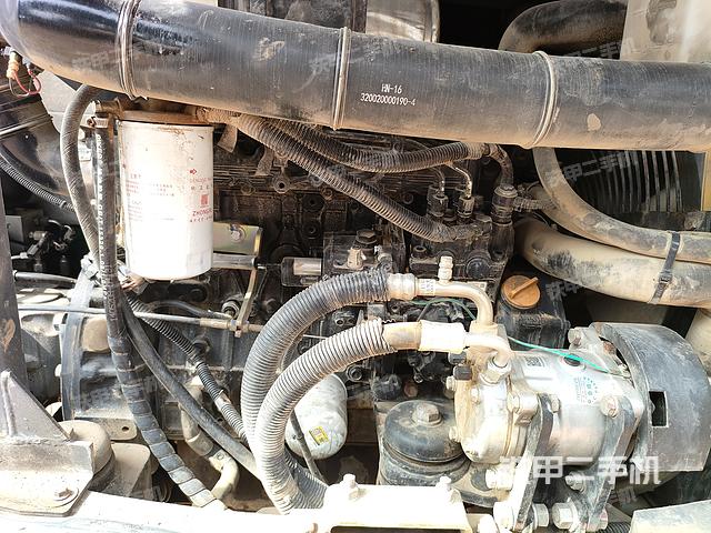 发动机整体俯视（整机外观）