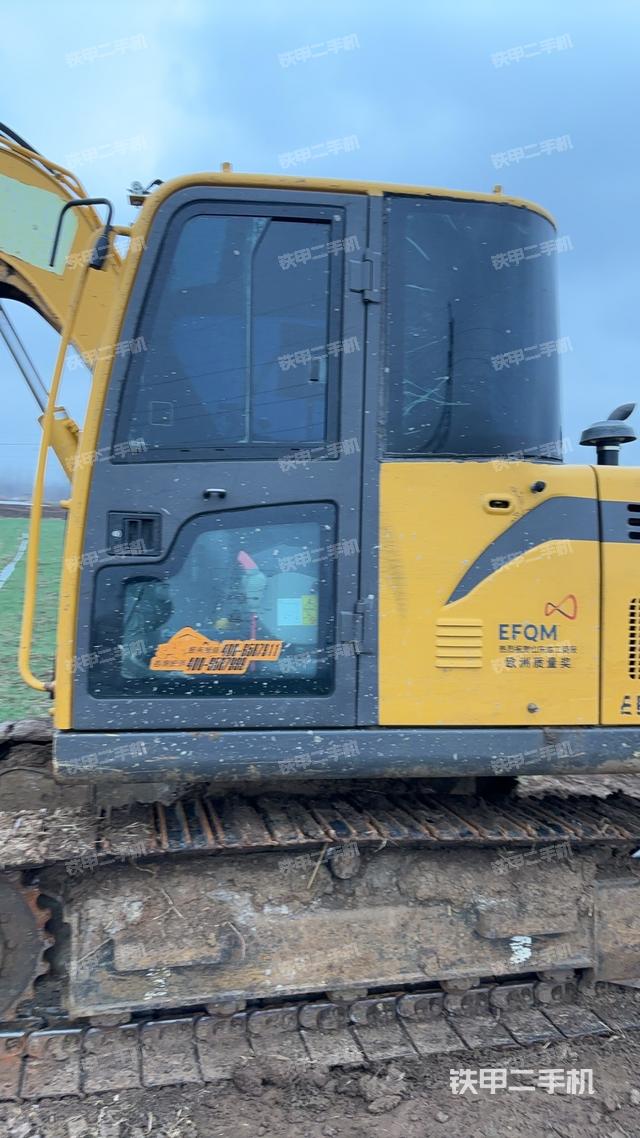 驾驶室整体（整机外观）