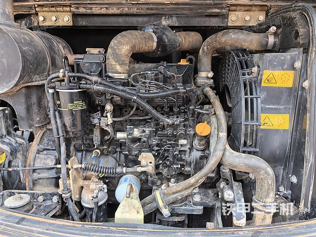 发动机整体俯视（整机外观）