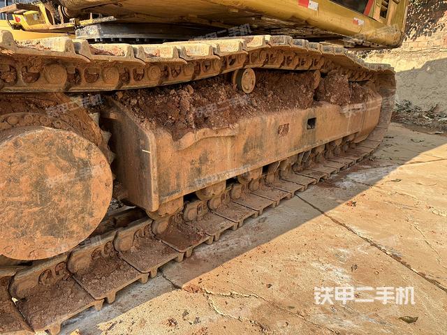 单侧履带整体（整机外观）