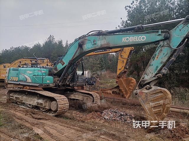 神钢SK270D-8挖掘机