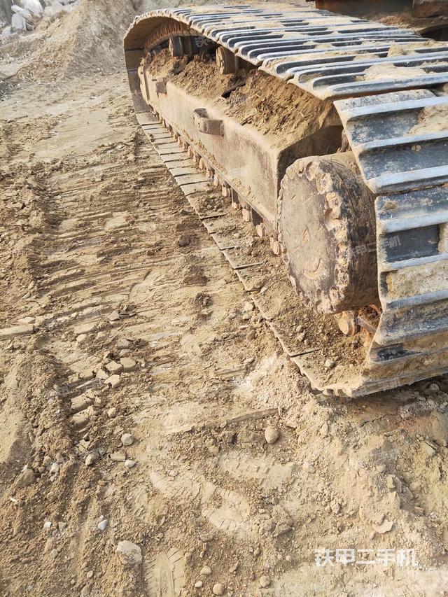 单侧履带整体（整机外观）