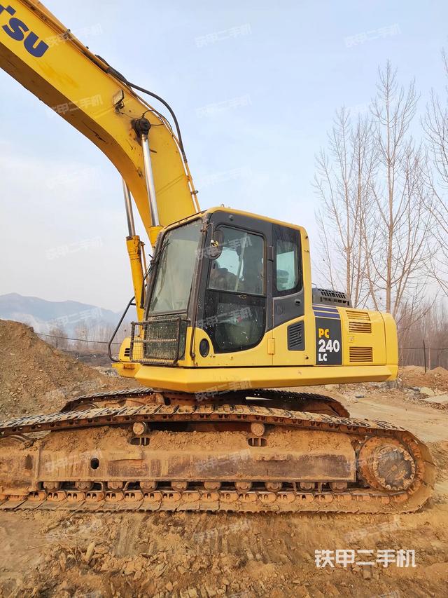 驾驶室整体（整机外观）