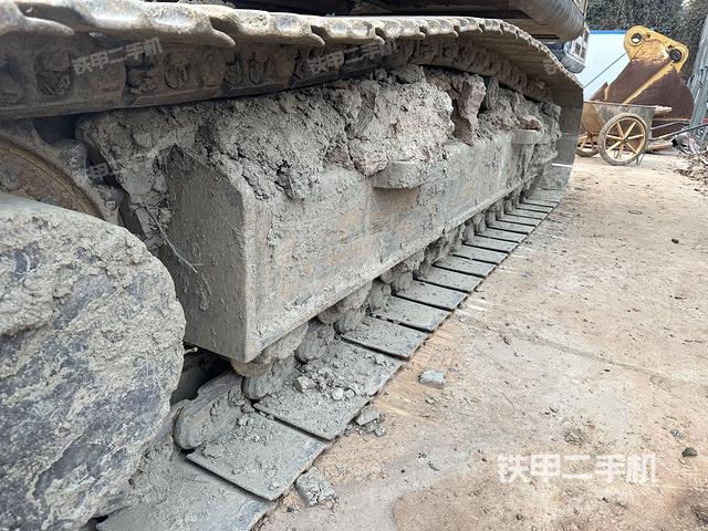 单侧履带整体（整机外观）