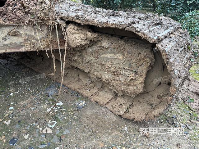 单侧履带整体（整机外观）