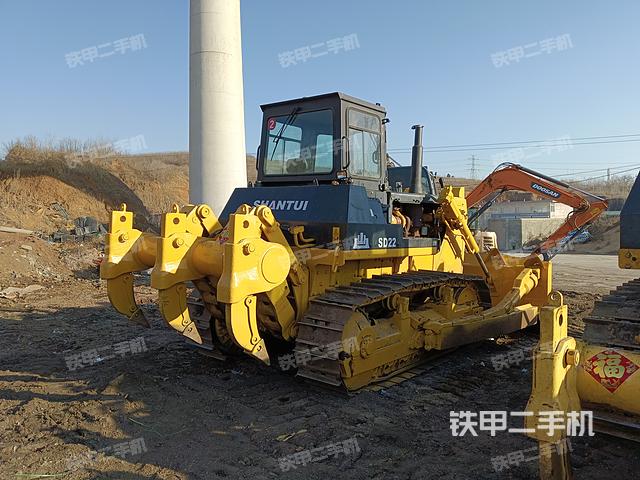 整机右后45°（设备外观及核心部件）