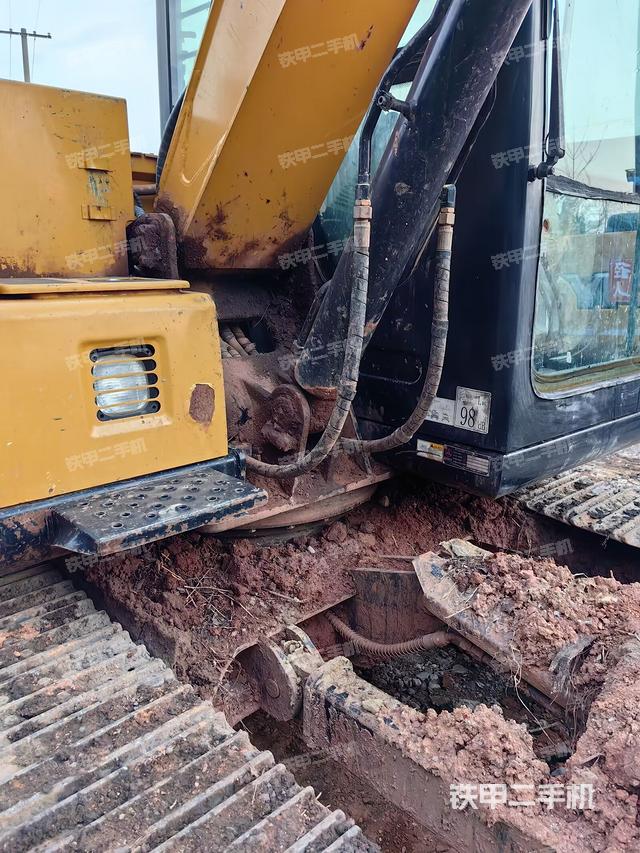 驾驶室整体（整机外观）