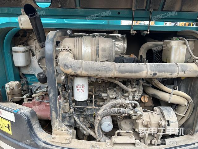 发动机整体俯视（整机外观）