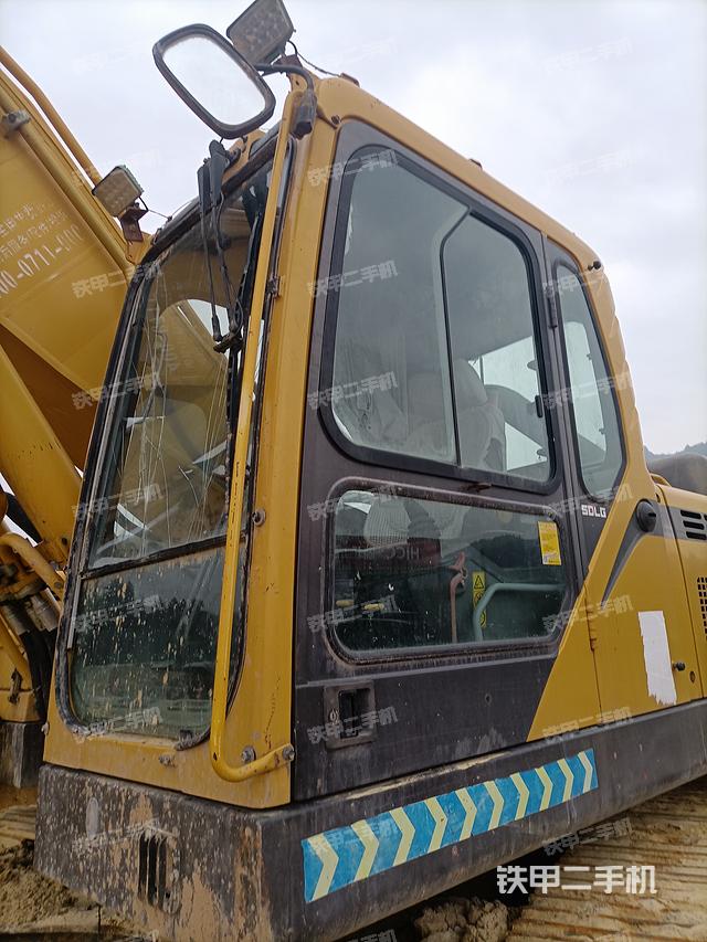 驾驶室整体（整机外观）