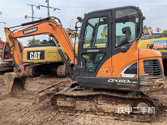 斗山DX60E-9CN挖掘机
