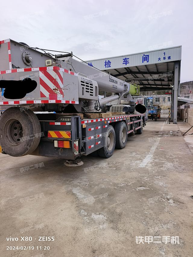 整机右侧（设备外观及核心部件）