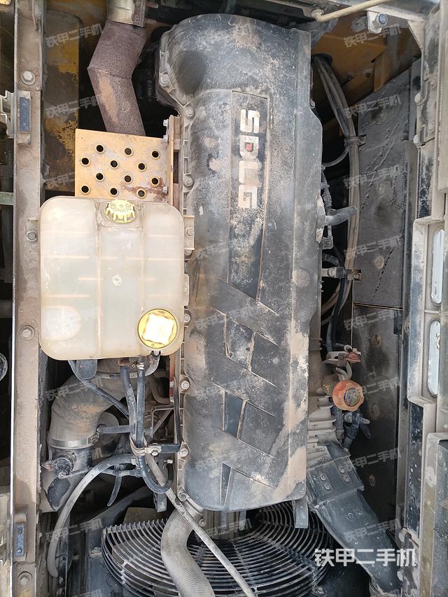 发动机整体俯视（整机外观）