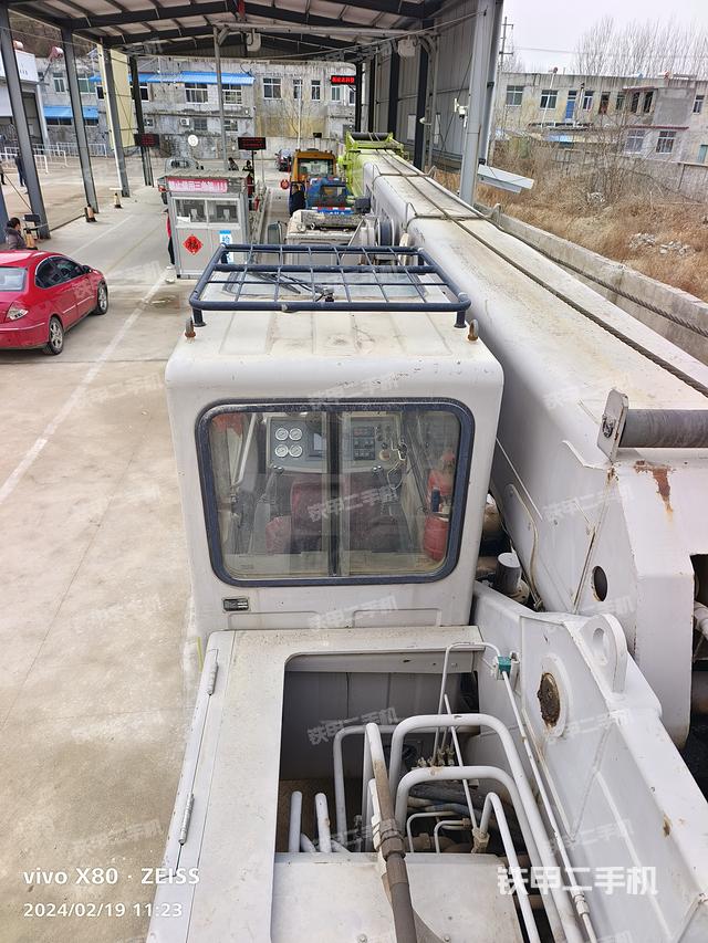 驾驶室操作台（设备外观及核心部件）