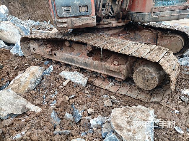 单侧履带整体（整机外观）