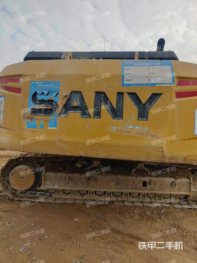 单侧履带整体（整机外观）