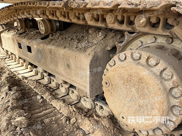 单侧履带整体（整机外观）