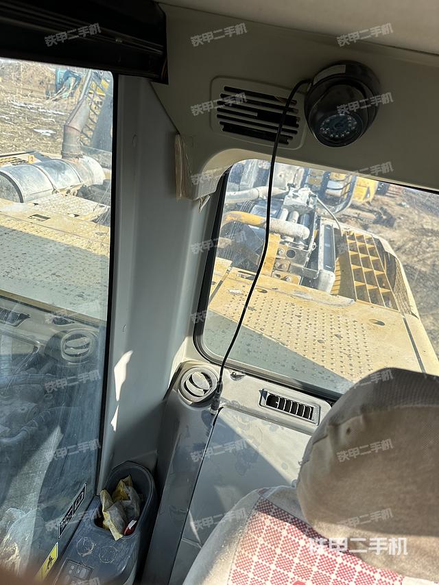 驾驶室整体（整机外观）