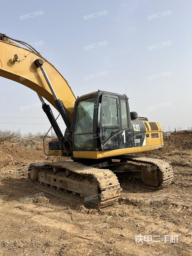 驾驶室整体（整机外观）