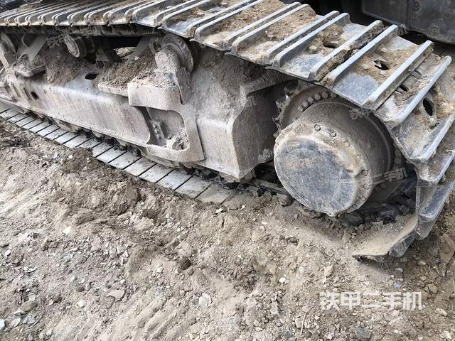 单侧履带整体（整机外观）