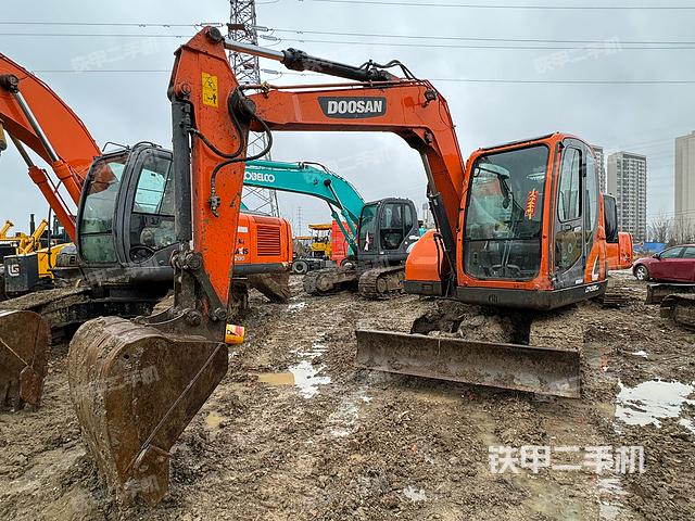 斗山DX75E-9CN挖掘機(jī)