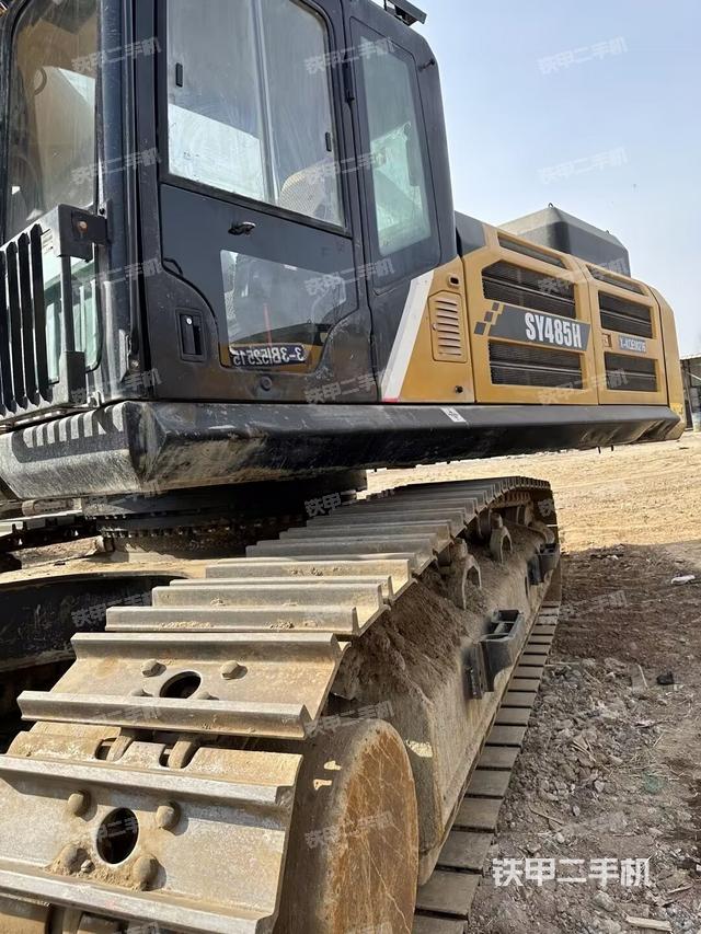 驾驶室整体（整机外观）