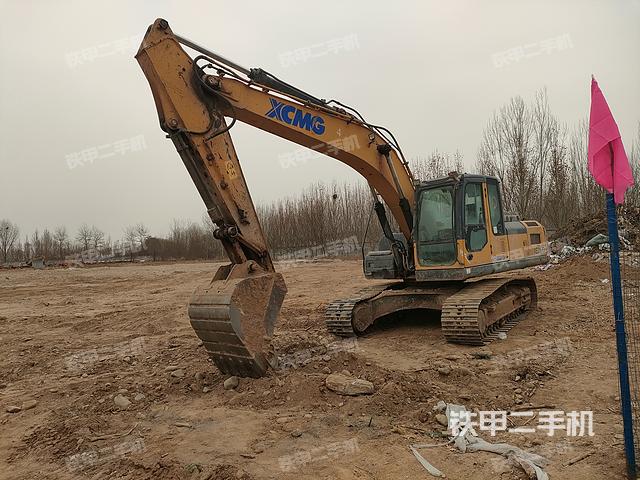 徐工XE215DA挖掘机