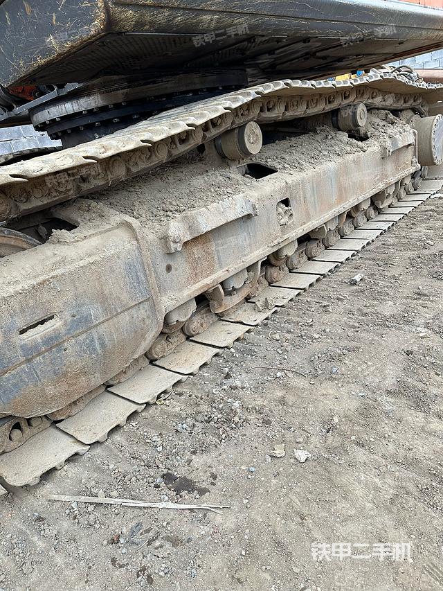 单侧履带整体（整机外观）