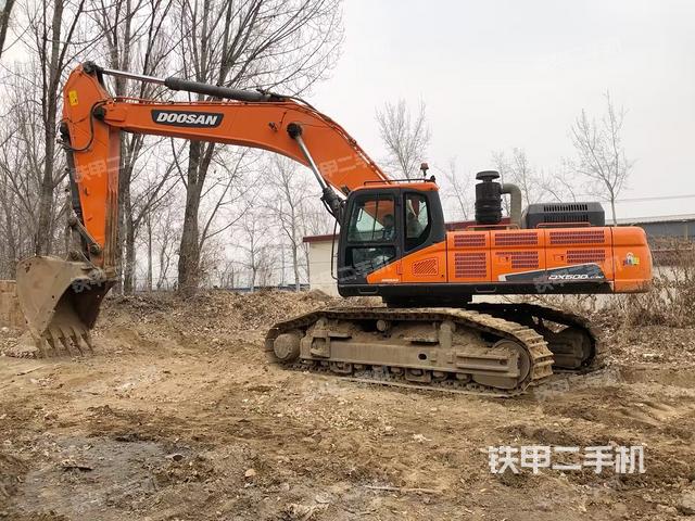 斗山DX500LC-9C挖掘機(jī)
