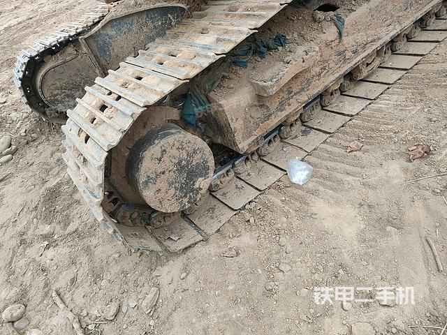 单侧履带整体（整机外观）