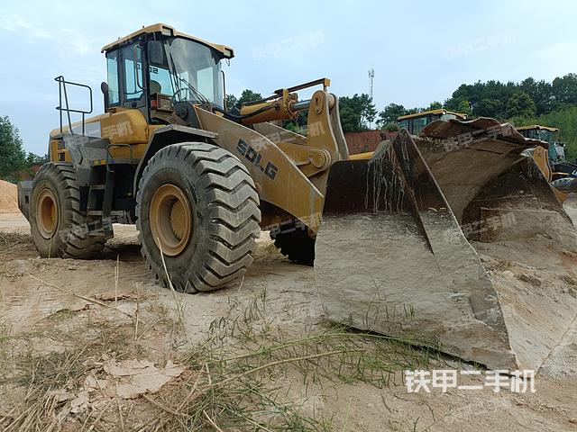 工作装置整体（整机外观及大件）