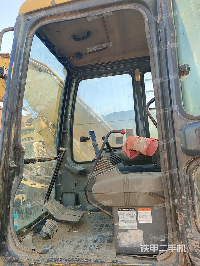 驾驶室整体（整机外观）