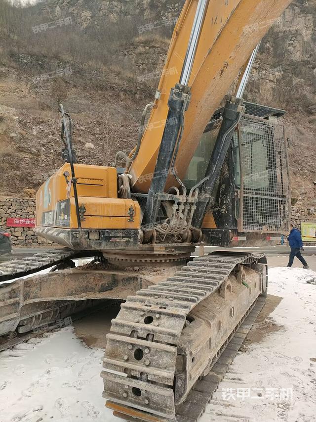 驾驶室整体（整机外观）