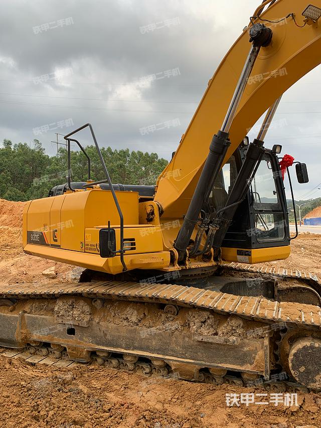 驾驶室整体（整机外观）